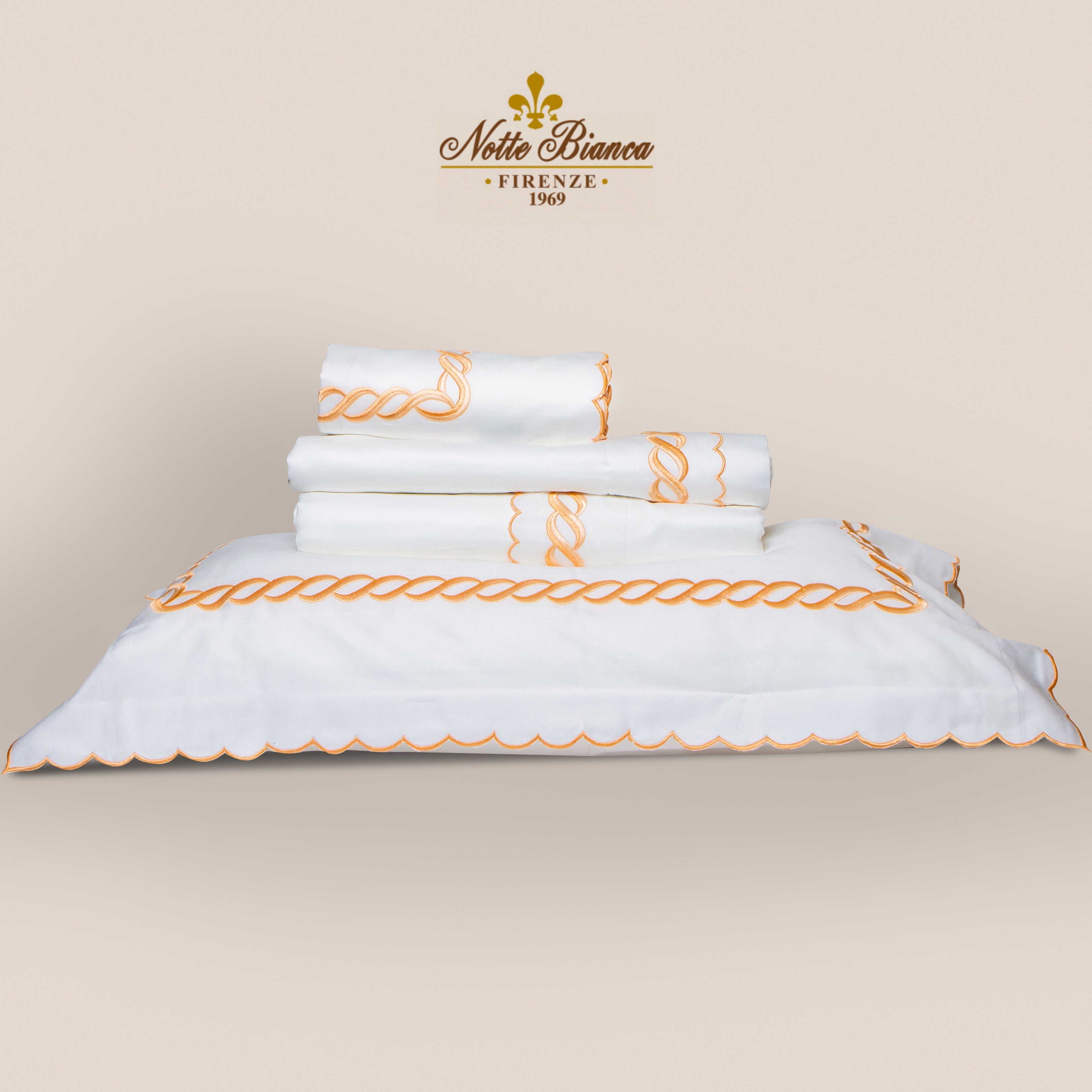 Chain Peach Color Embroidery Bedsheet Set