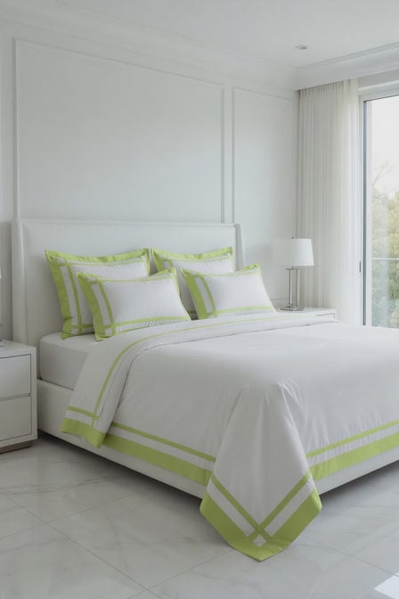 Border Pistachio /White Bedsheet Set